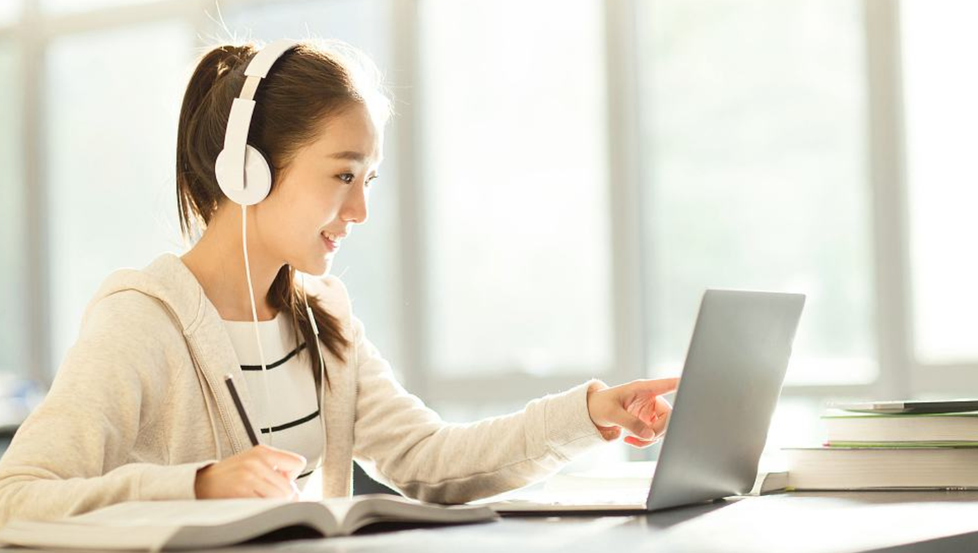 Top 10 Accredited Online University Courses